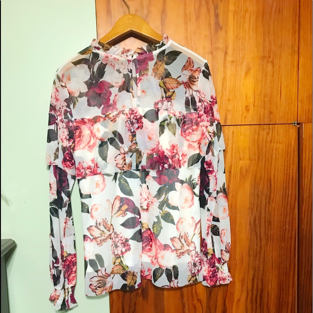 🍇 GORGEOUS TOP🍇 - Picture 8 of 8